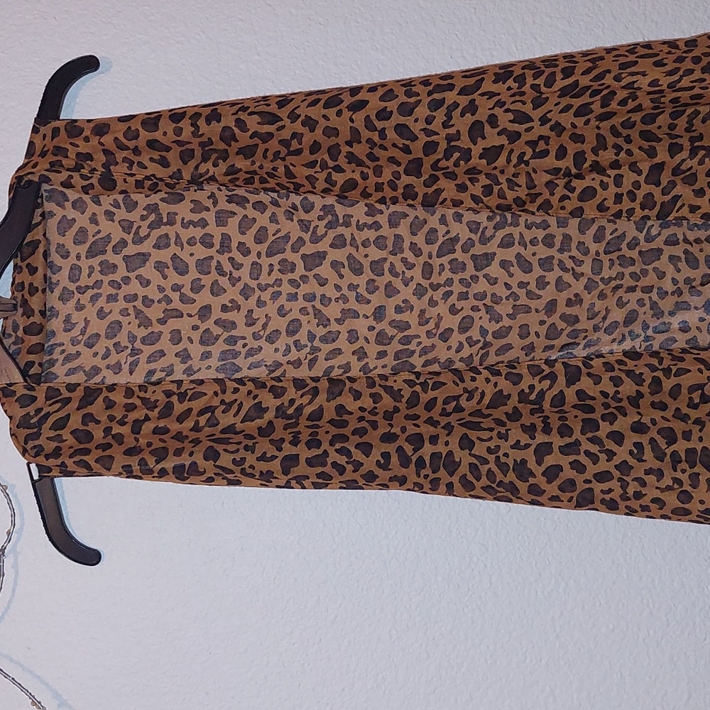 Leo print vest